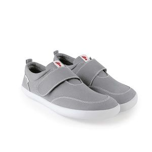 Size 1 Kids Explore Splay Barefoot Shoe in Color Stone